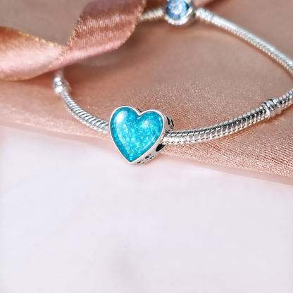 Cendres gravées et breloque coeur en résine en argent sterling 925
