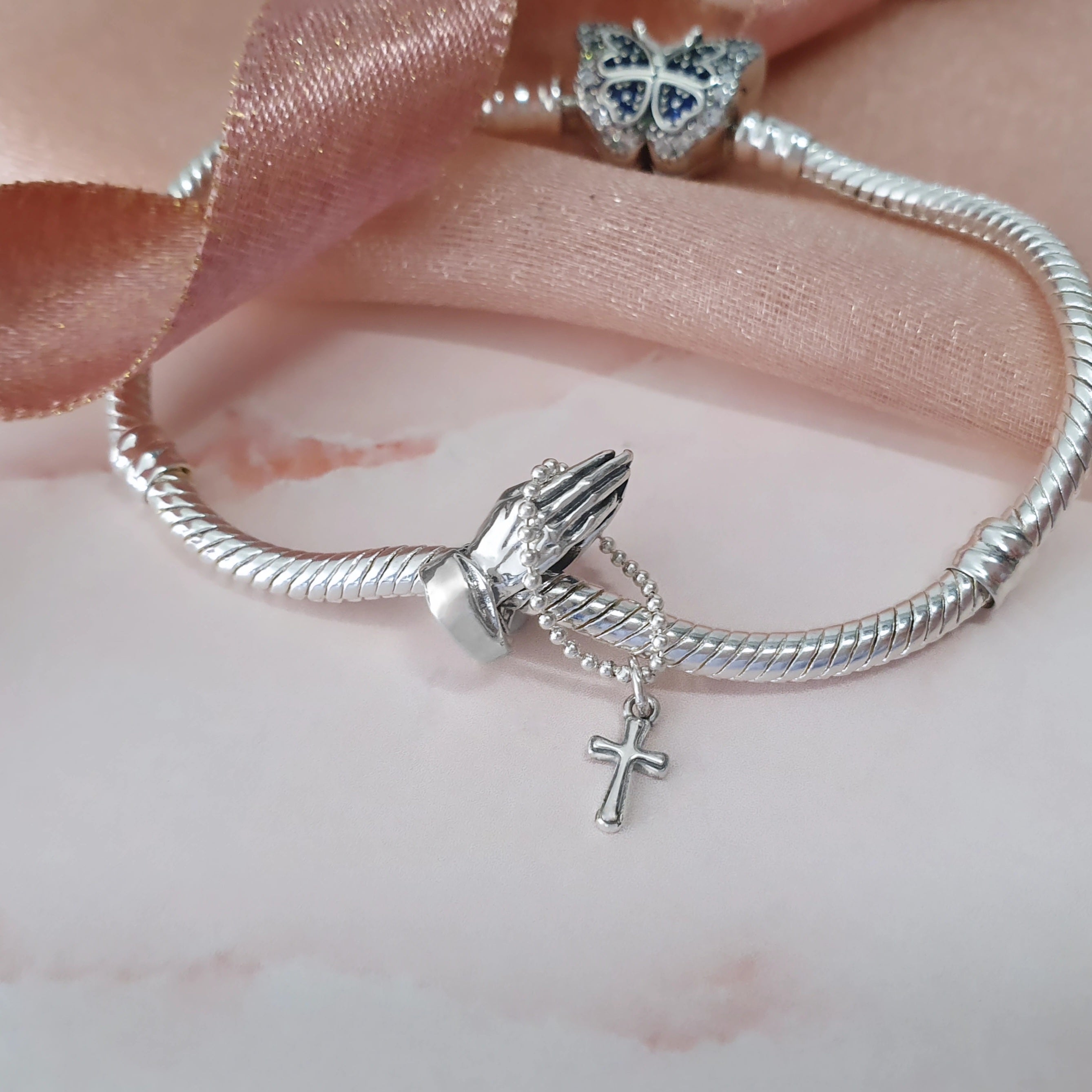 Pray / Praying Hands Charm 925 Sterling Silver (fits Pandora