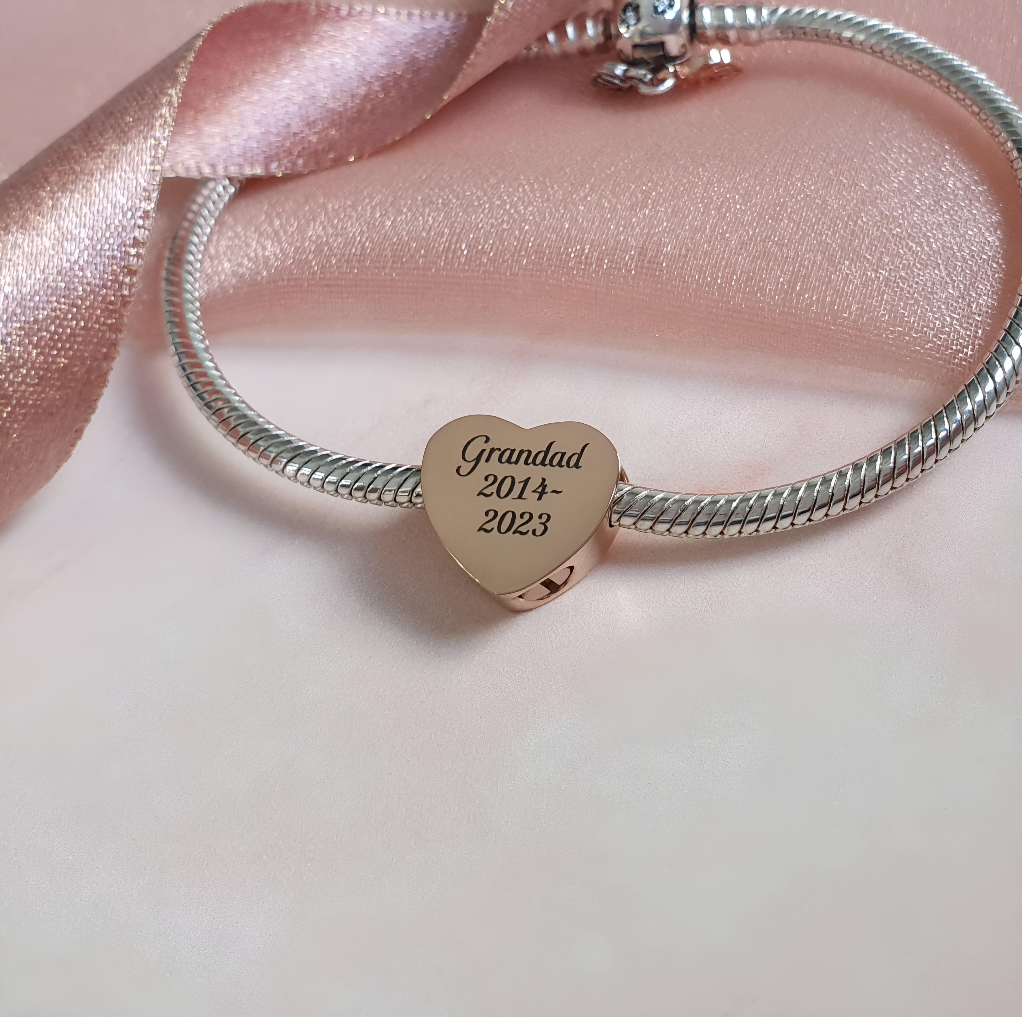 Engravable Heart Tag Pendant | Sterling silver | Pandora US
